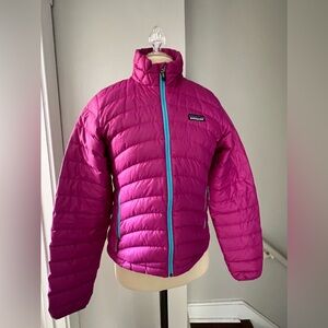 Patagonia women’s down sweater puffer coat size Small Magenta.